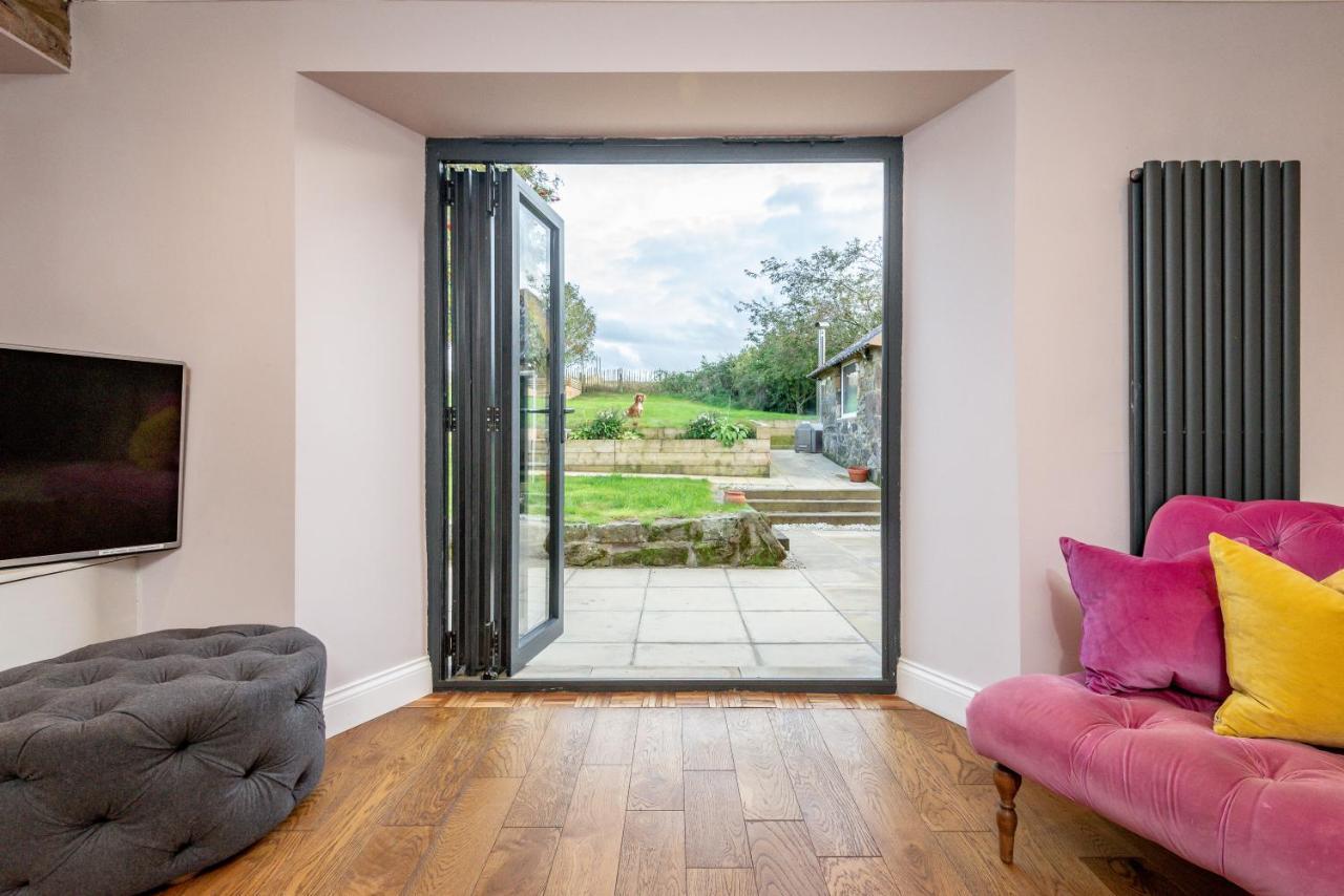 Holiday home East * Wood Burning Hot Tub * Garden St Andrews
